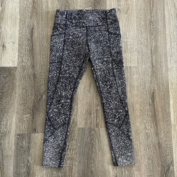 lululemon athletica Pants - Lululemon Tight Stuff II Crop Legging in Salt Alpine - Size: 6